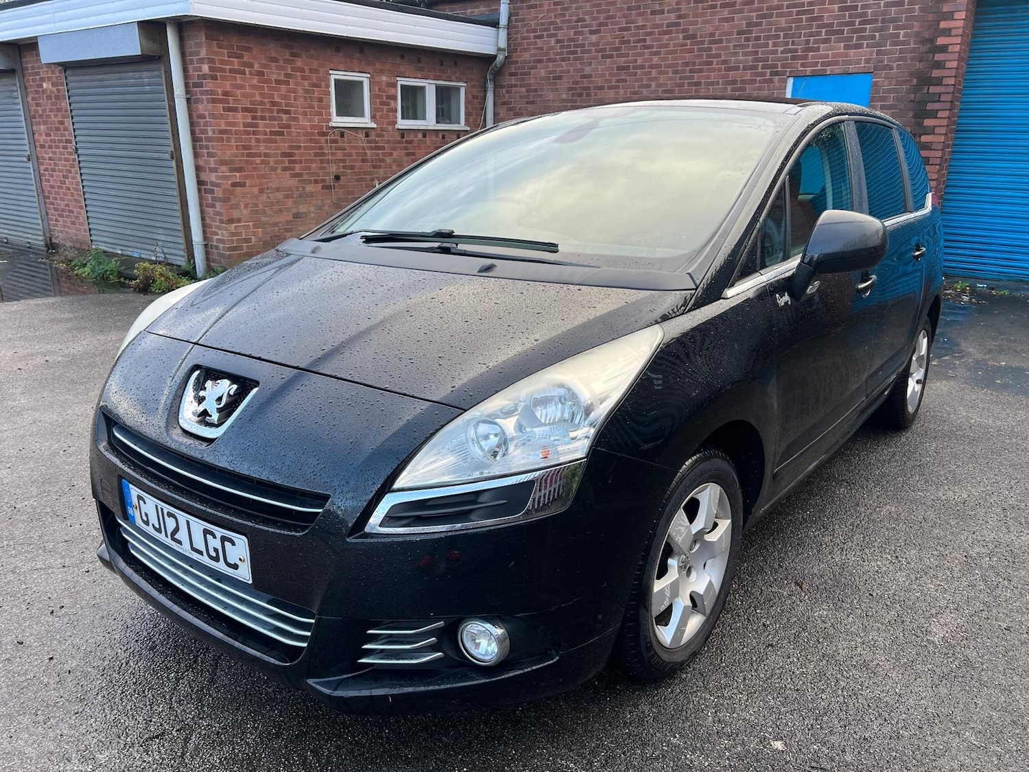 Used Peugeot 5008 2012 for sale - 76772288: Photo 5