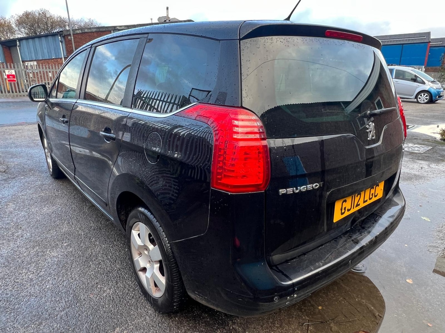 Used Peugeot 5008 2012 for sale - 76772288: Photo 8