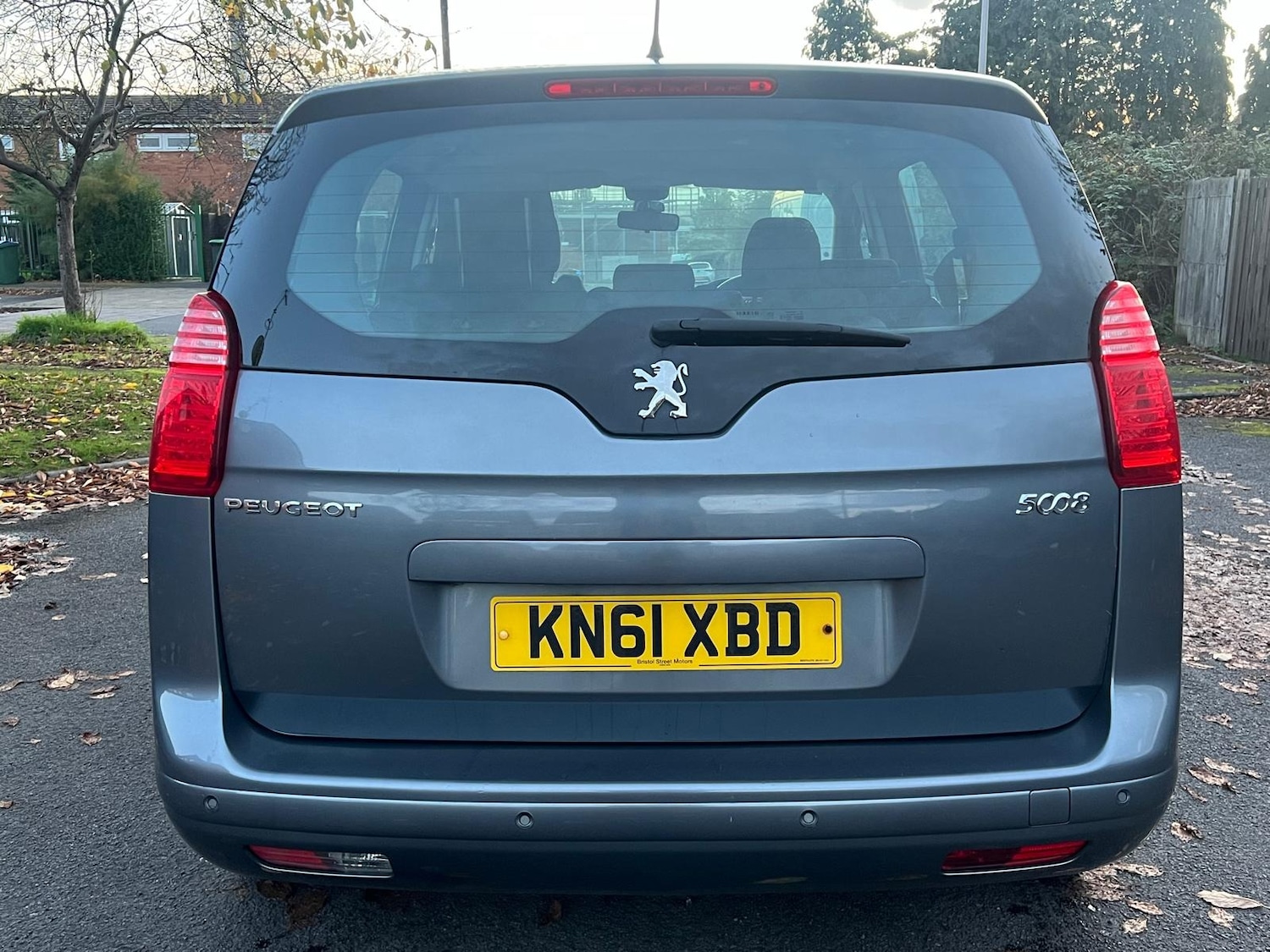 Used Peugeot 5008 2011 for sale - 76389433: Photo 10