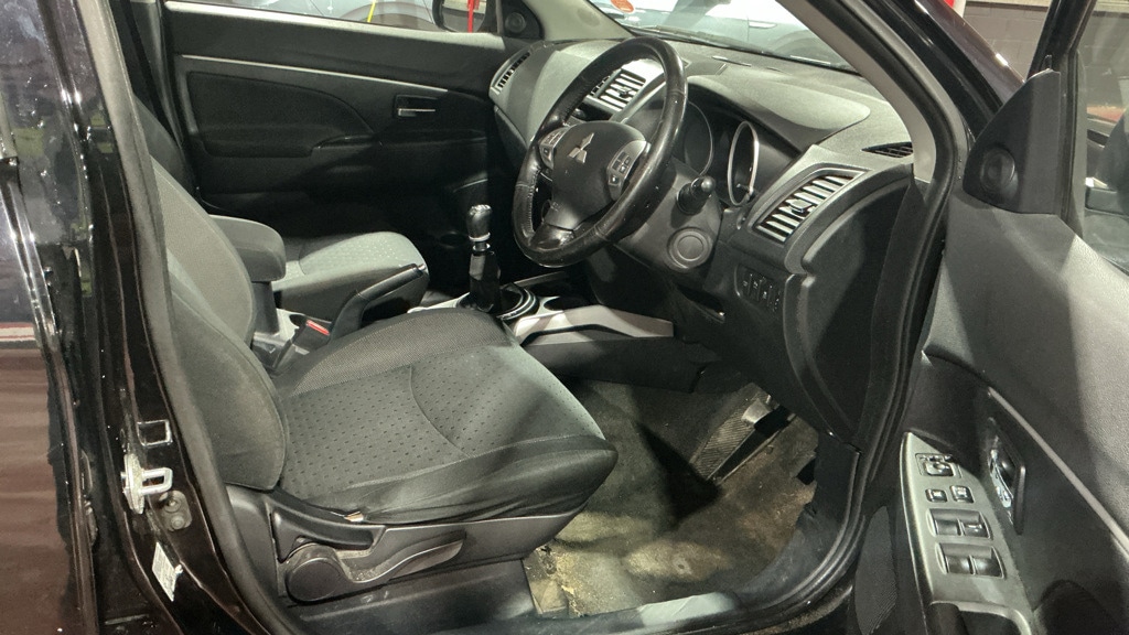 Used Mitsubishi ASX 2011 for sale - 77254410: Photo 9