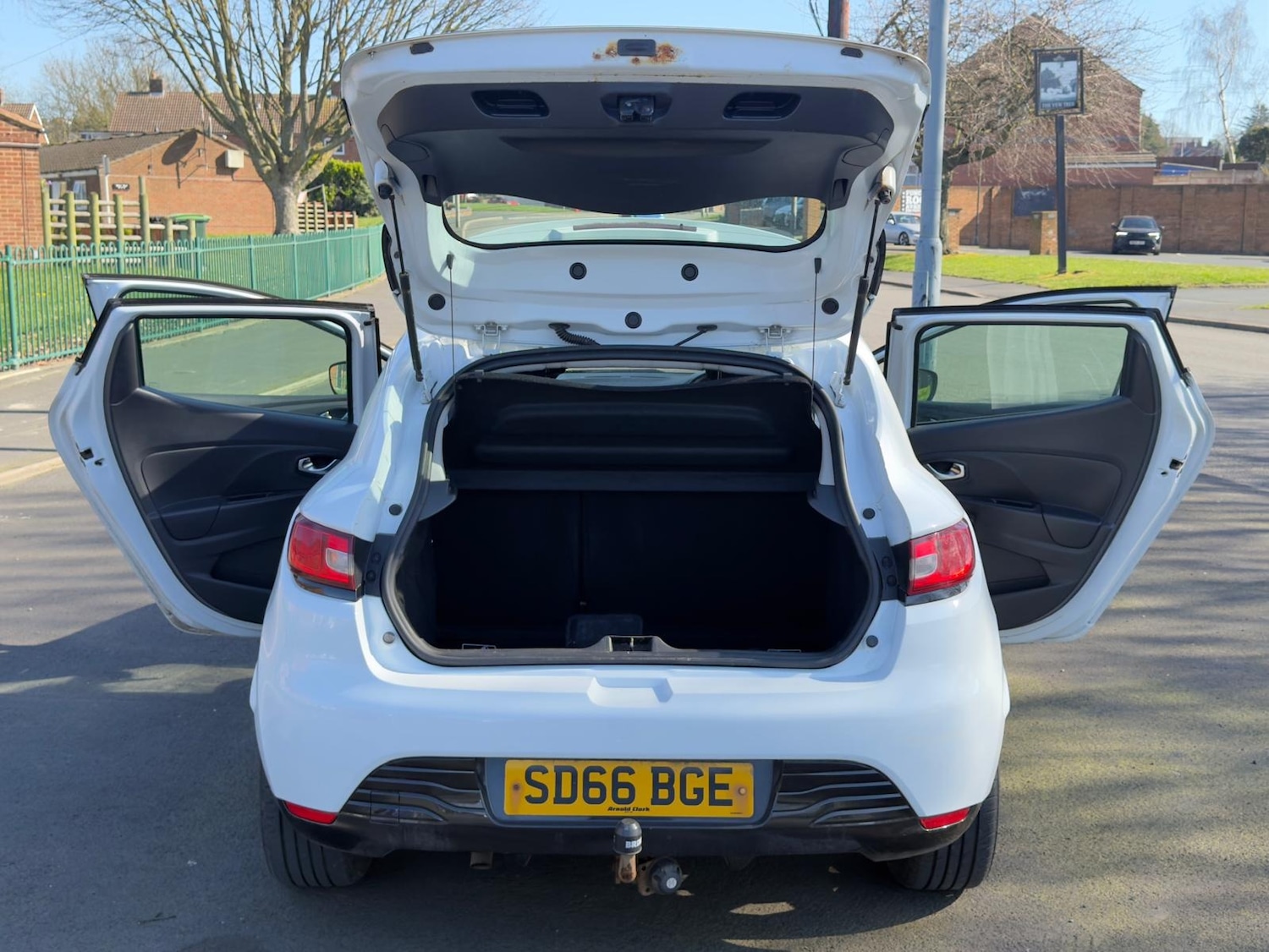 Used Renault Clio 2016 for sale - 77942187: Photo 25