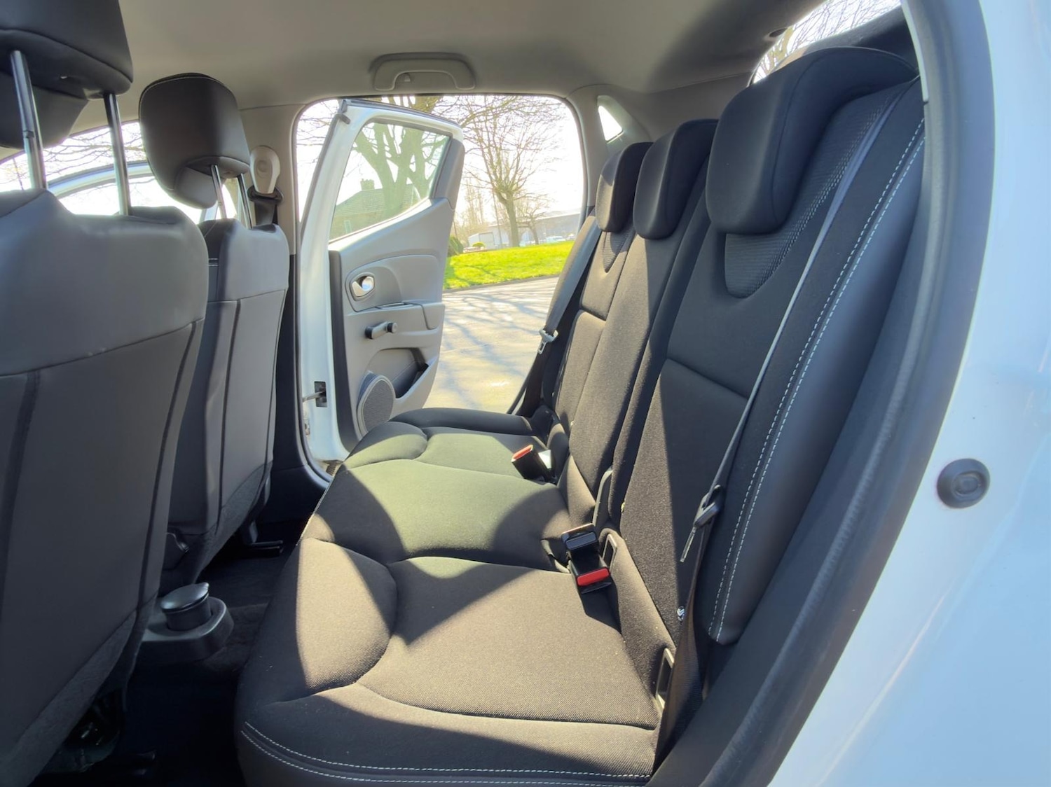 Used Renault Clio 2016 for sale - 77942187: Photo 34