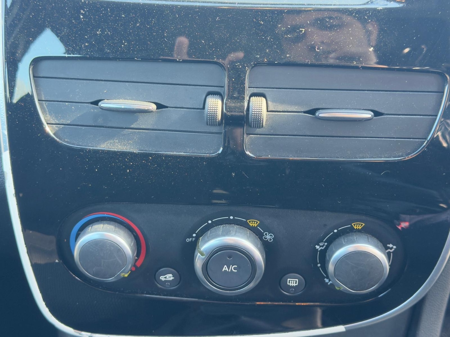 Used Renault Clio 2016 for sale - 77942187: Photo 42