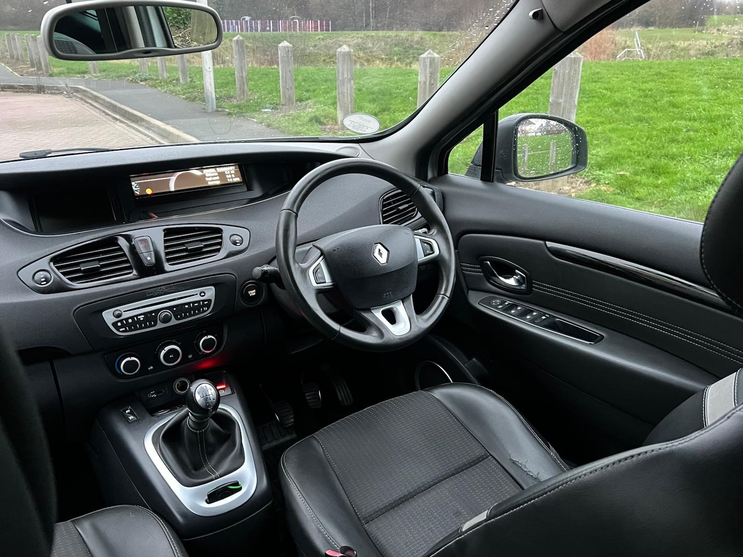 Used Renault Grand Scenic 2012 for sale - 77067521: Photo 45