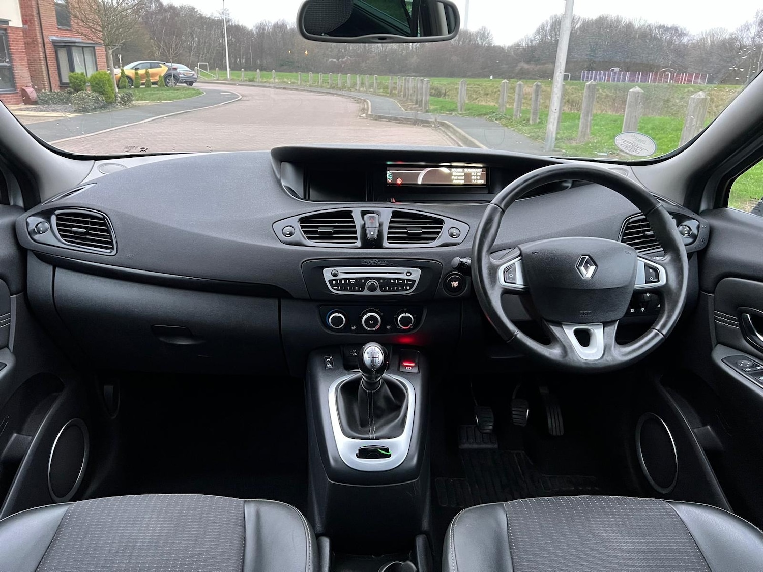 Used Renault Grand Scenic 2012 for sale - 77067521: Photo 49