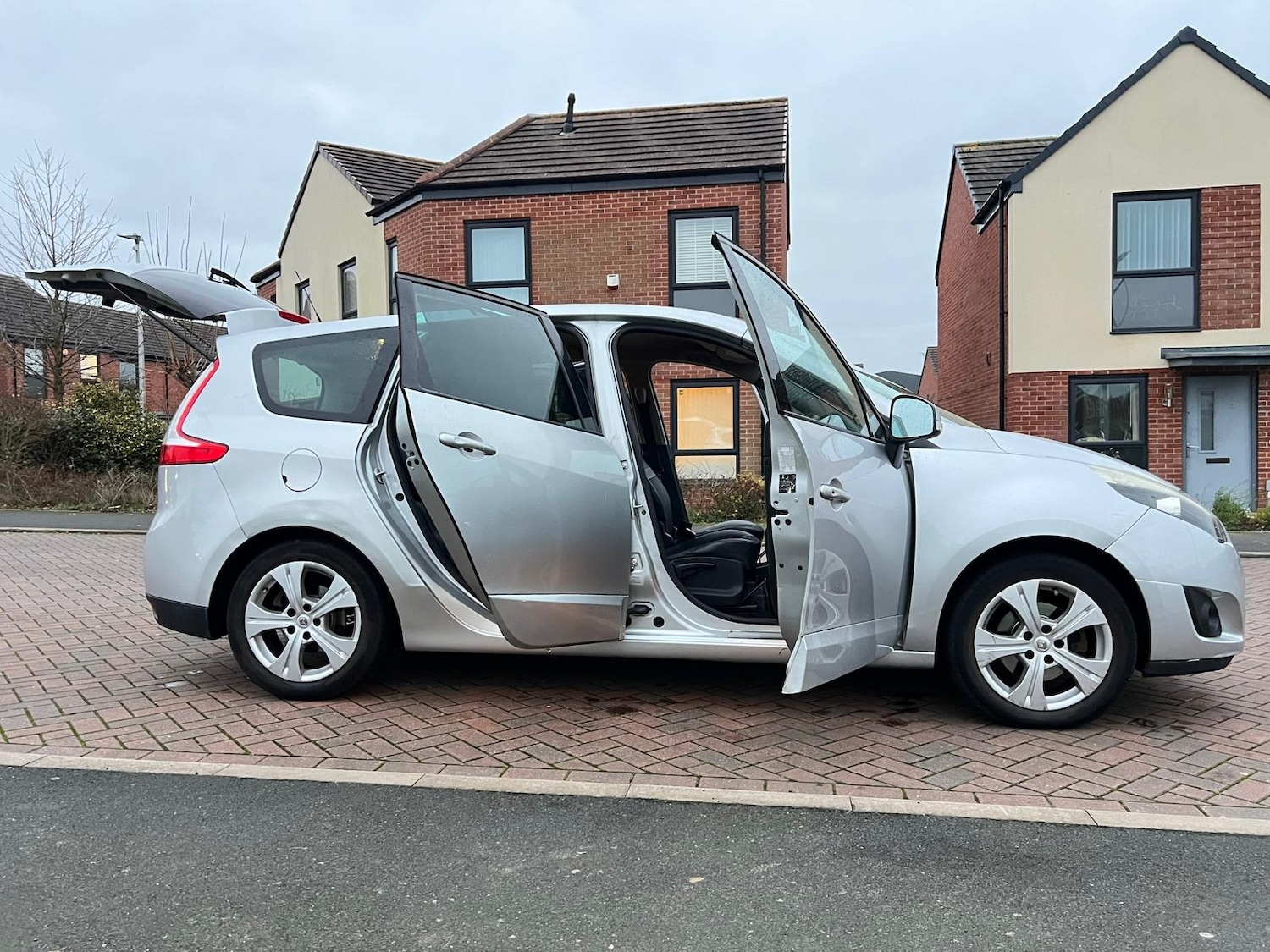 Used Renault Grand Scenic 2012 for sale - 77067521: Photo 53