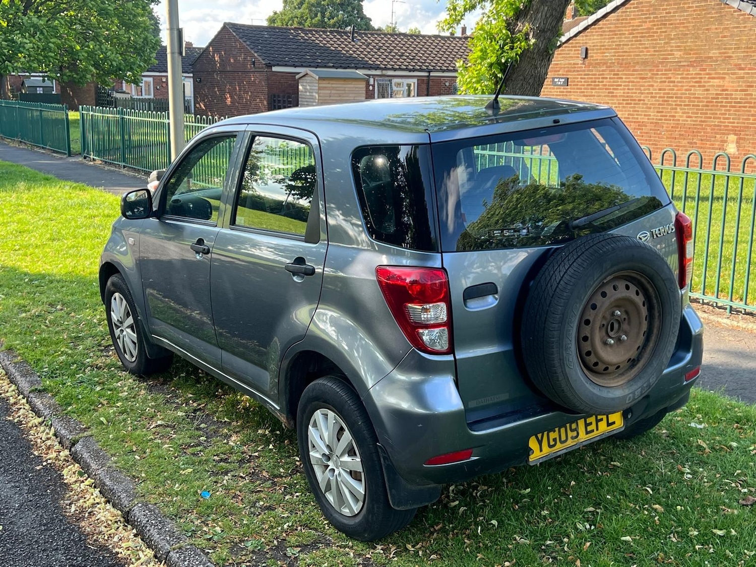 Used Daihatsu Terios 2009 for sale - 76176098: Photo 8