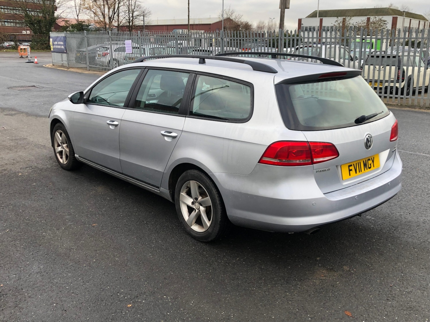 Used Volkswagen Passat 2011 for sale - 76914013: Photo 4