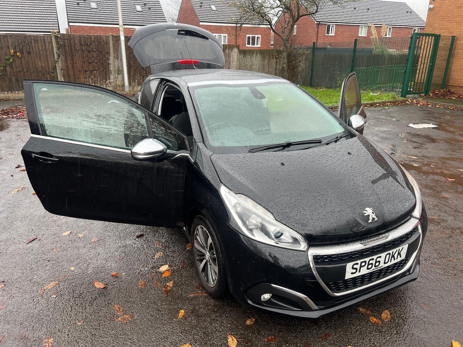 Used Peugeot 208 2016 for sale - 76458180: Photo 12
