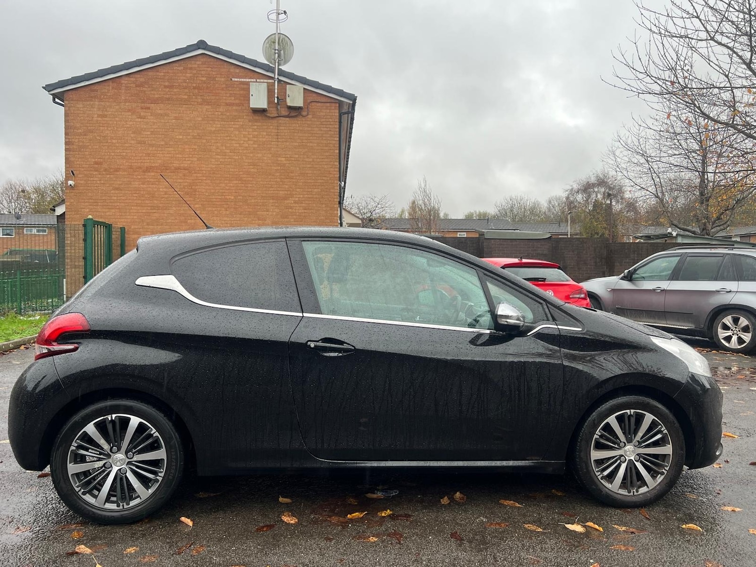 Used Peugeot 208 2016 for sale - 76458180: Photo 15