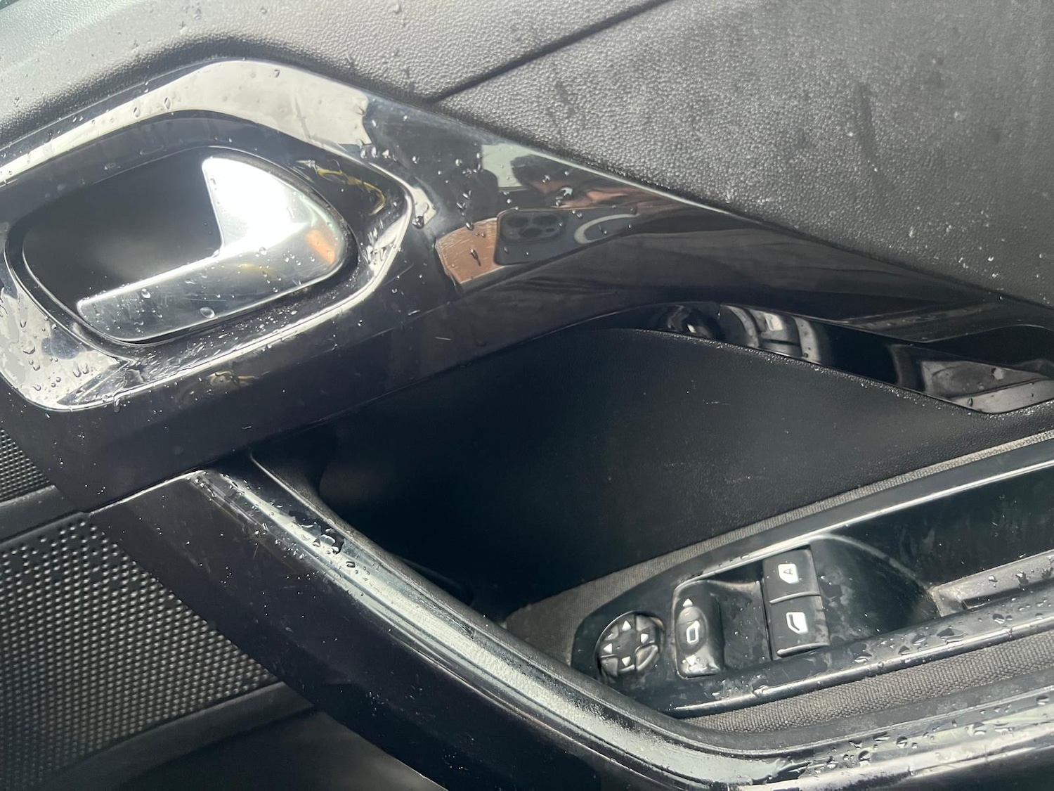 Used Peugeot 208 2016 for sale - 76458180: Photo 34