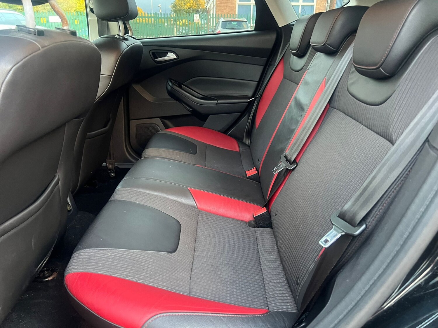 Used Ford Focus 2012 for sale - 76176043: Photo 10