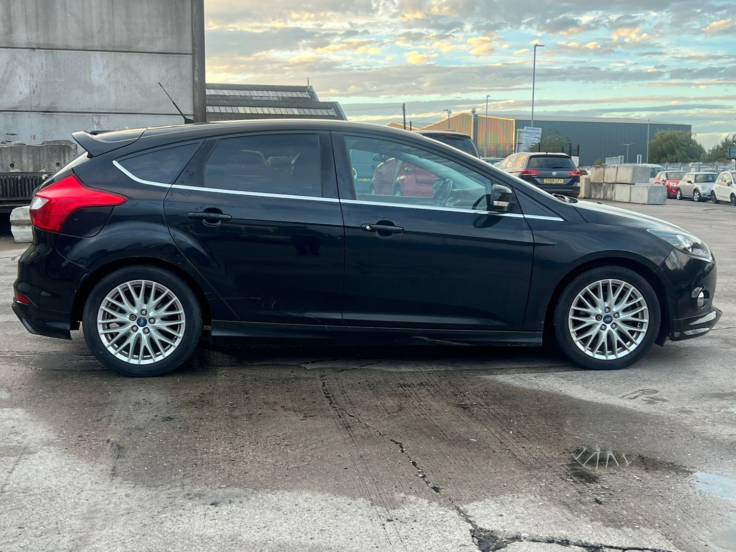 Used Ford Focus 2012 for sale - 76176043: Photo 13