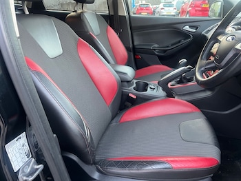 Used Ford Focus 2012 for sale - 76176043: Photo