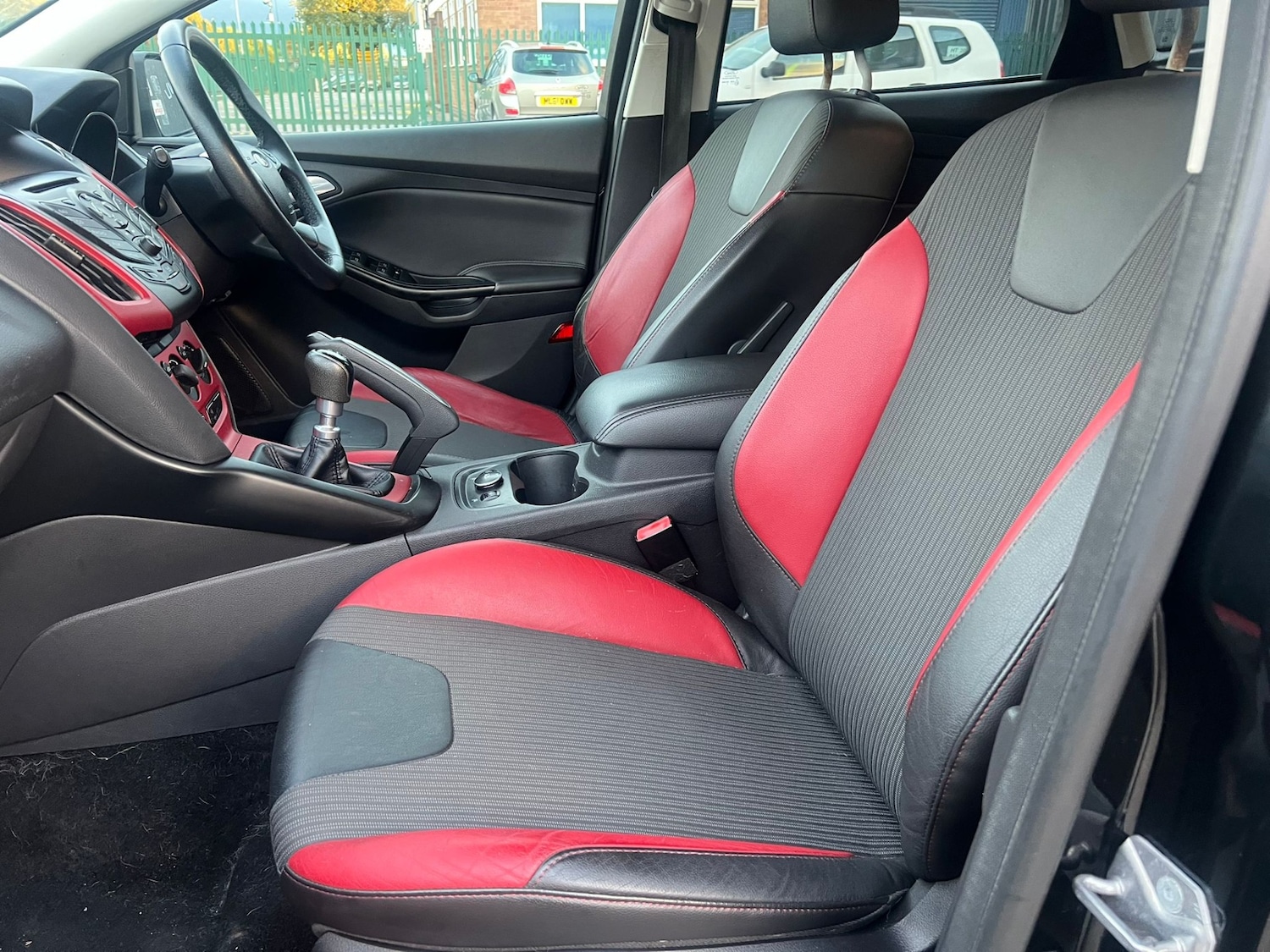 Used Ford Focus 2012 for sale - 76176043: Photo 9