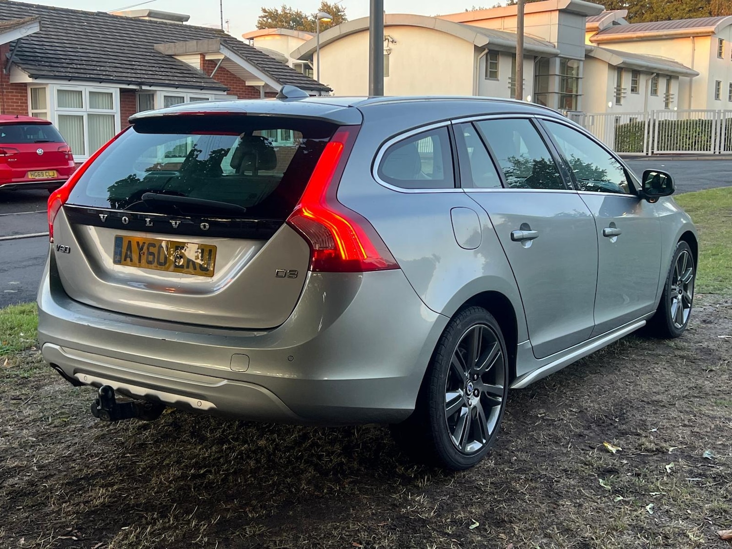 Used Volvo V60 2010 for sale - 76167586: Photo 1