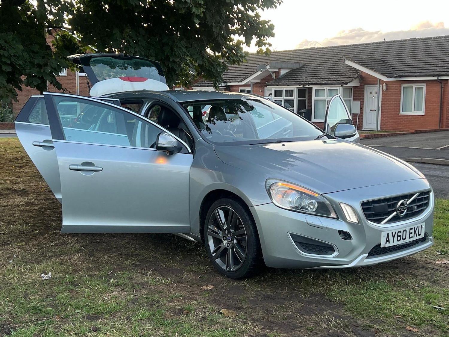 Used Volvo V60 2010 for sale - 76167586: Photo 17