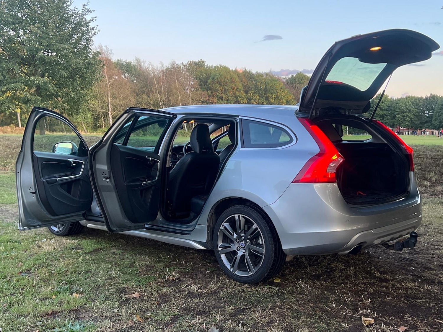 Used Volvo V60 2010 for sale - 76167586: Photo 23