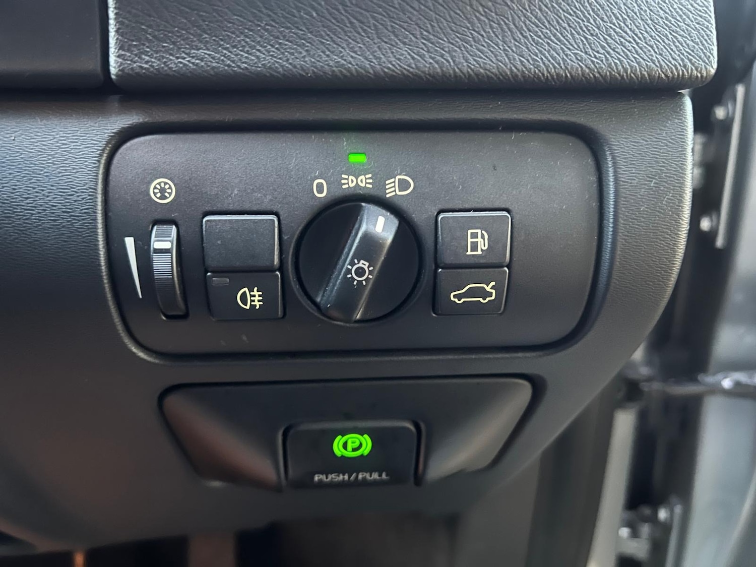 Used Volvo V60 2010 for sale - 76167586: Photo 36