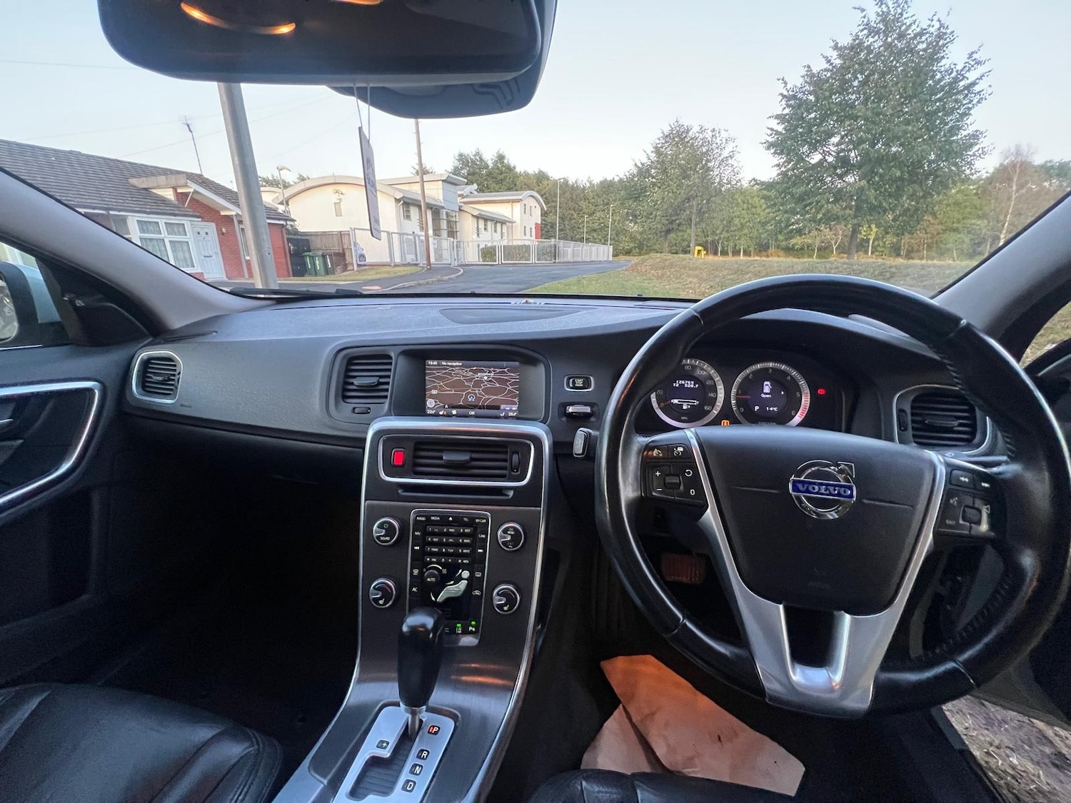 Used Volvo V60 2010 for sale - 76167586: Photo 40