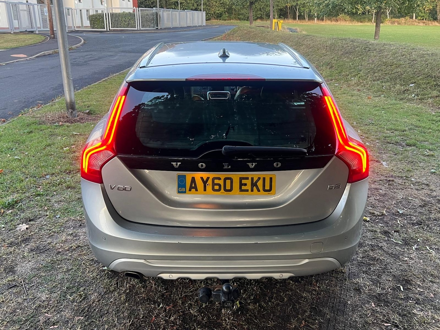 Used Volvo V60 2010 for sale - 76167586: Photo 8
