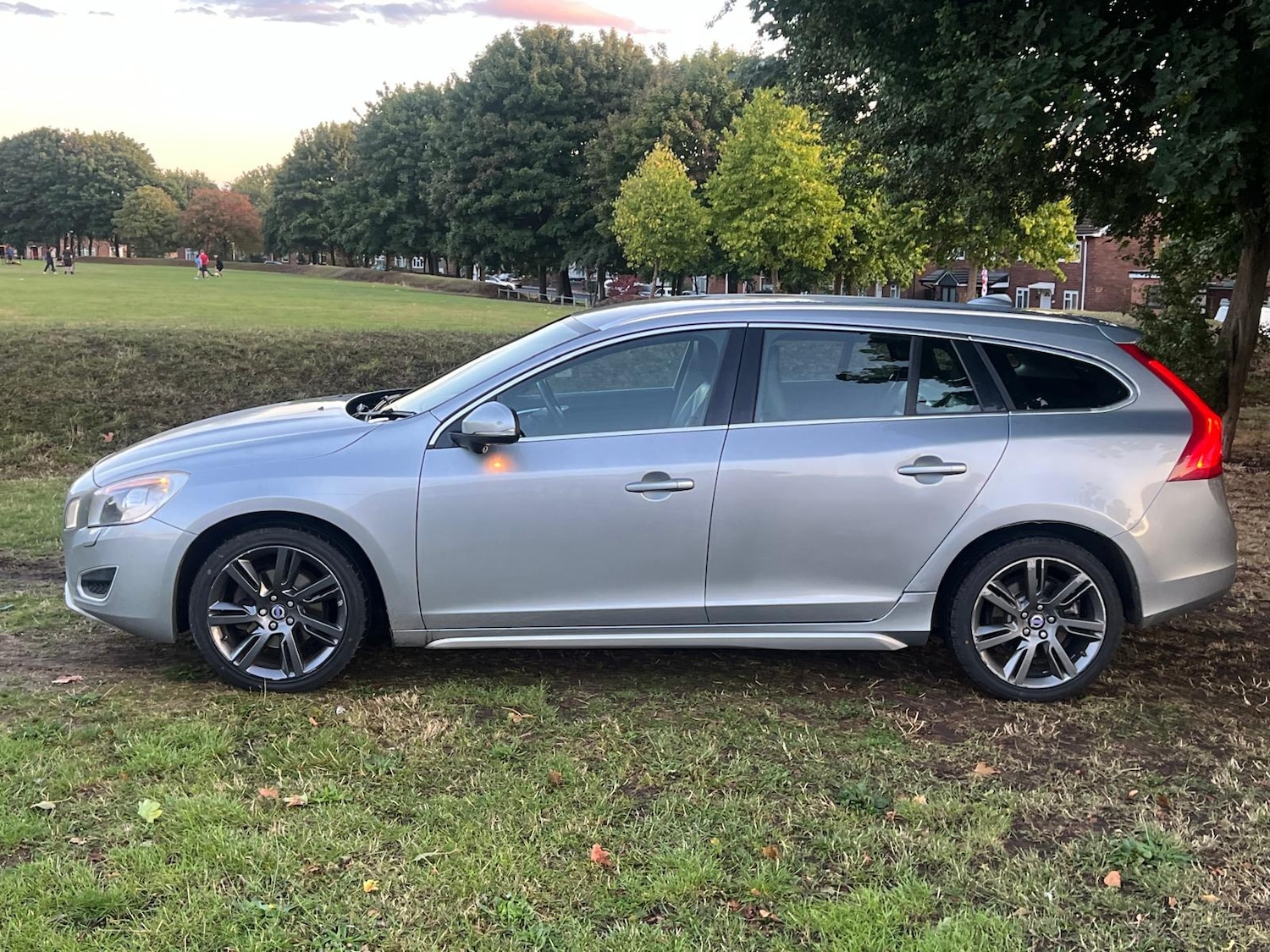 Used Volvo V60 2010 for sale - 76167586: Photo 9