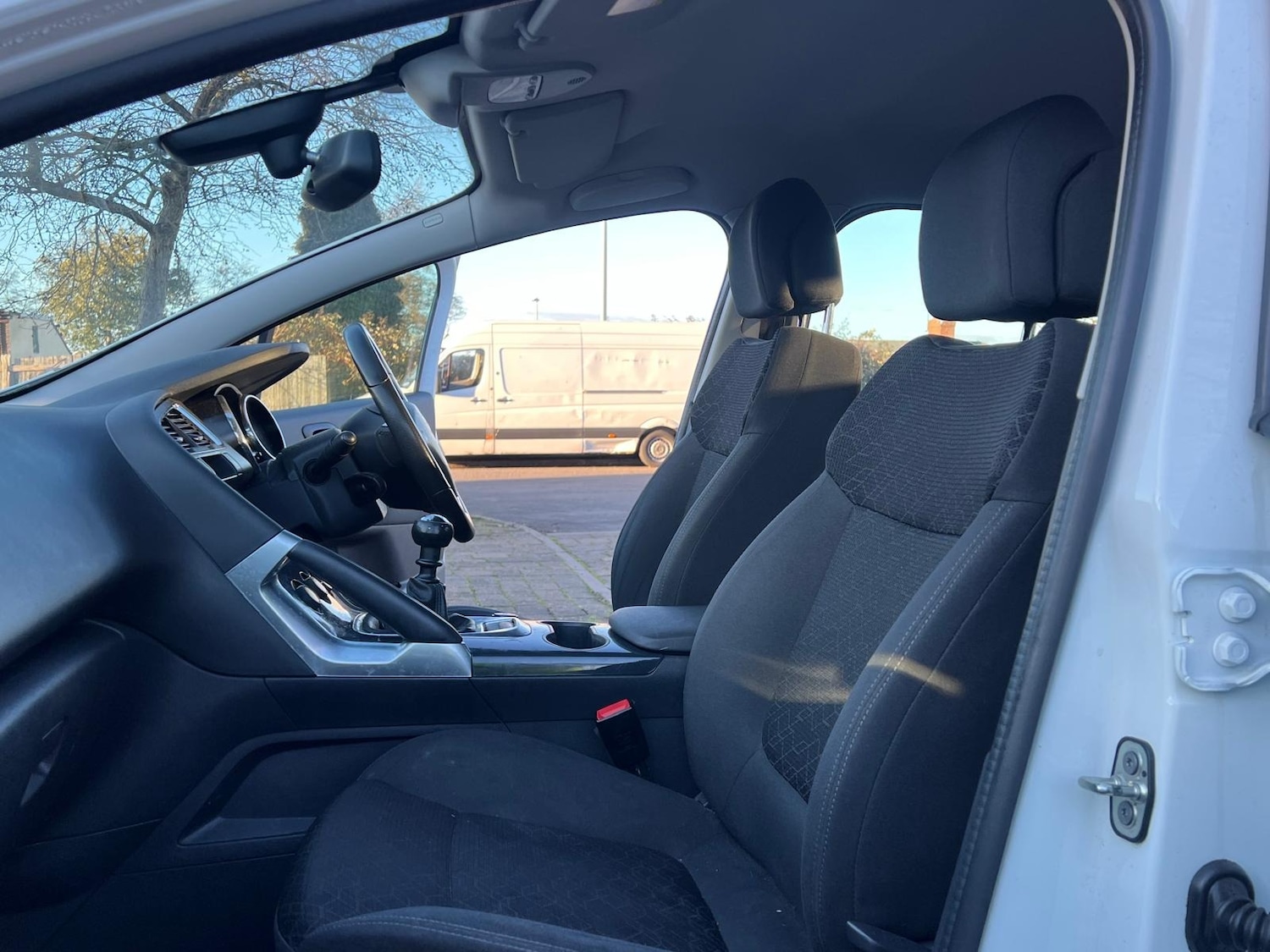 Used Peugeot 3008 2015 for sale - 76772310: Photo 12