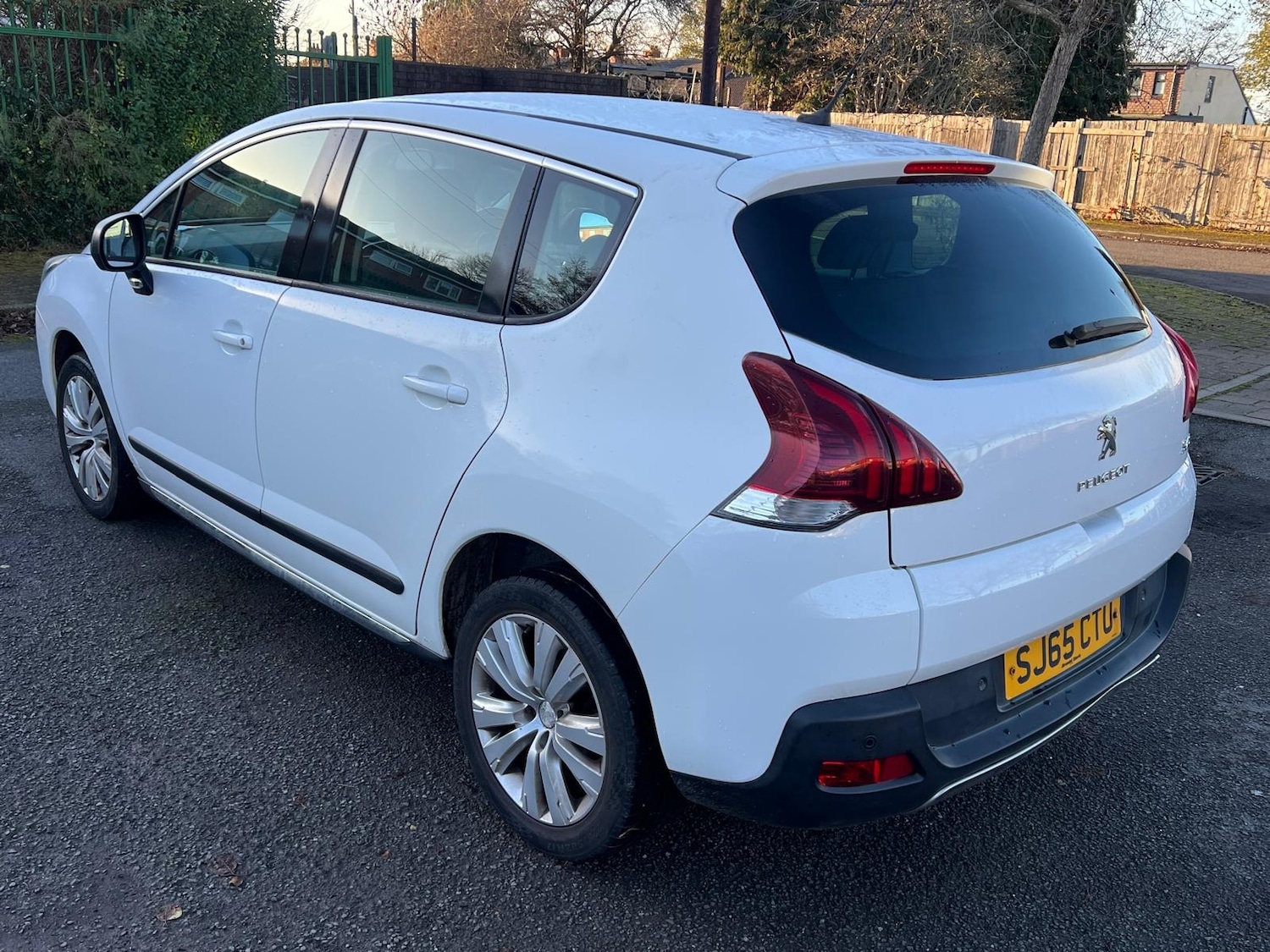 Used Peugeot 3008 2015 for sale - 76772310: Photo 16