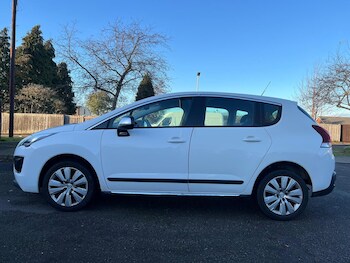Used Peugeot 3008 2015 for sale - 76772310: Photo