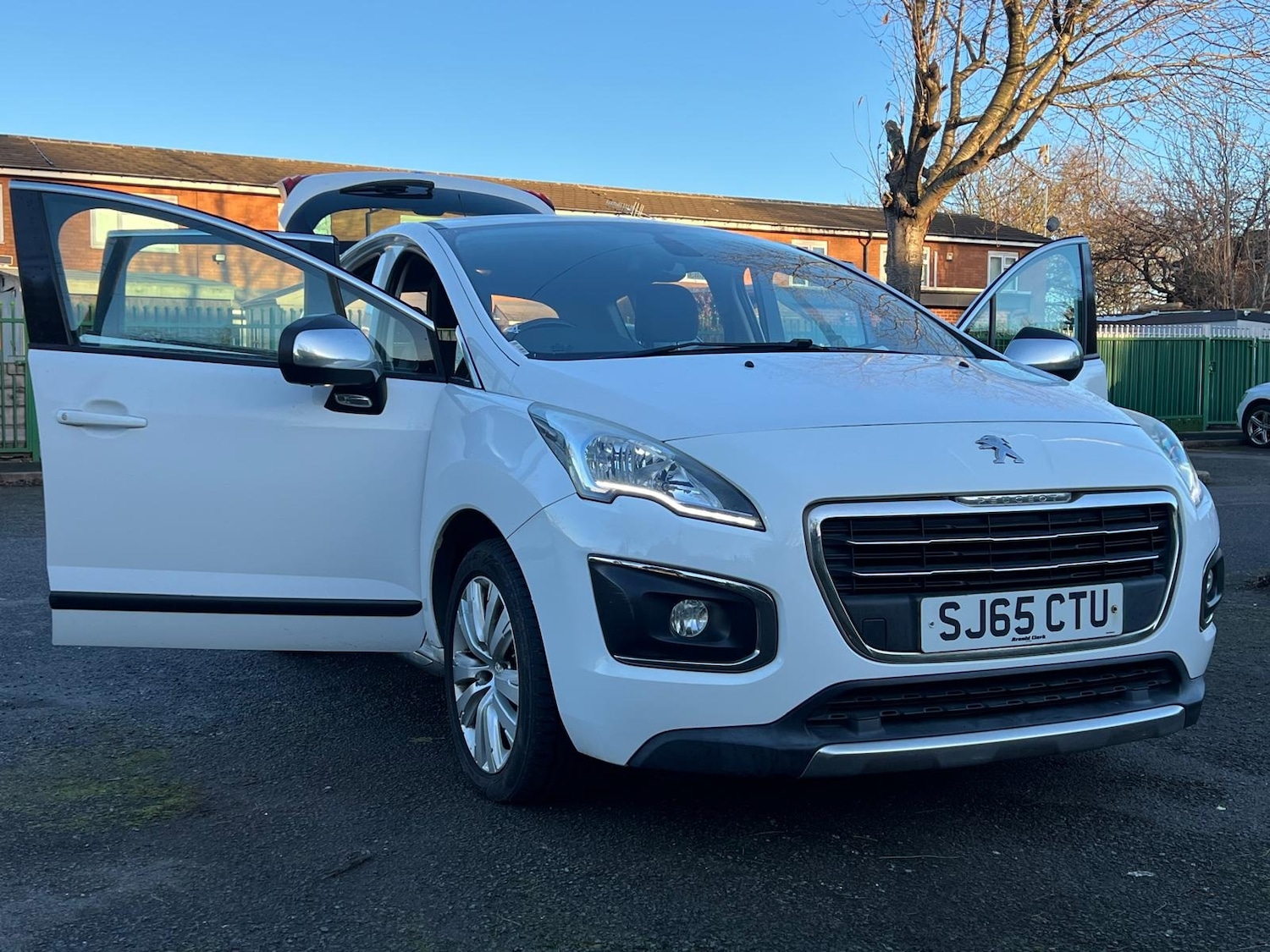 Used Peugeot 3008 2015 for sale - 76772310: Photo 35