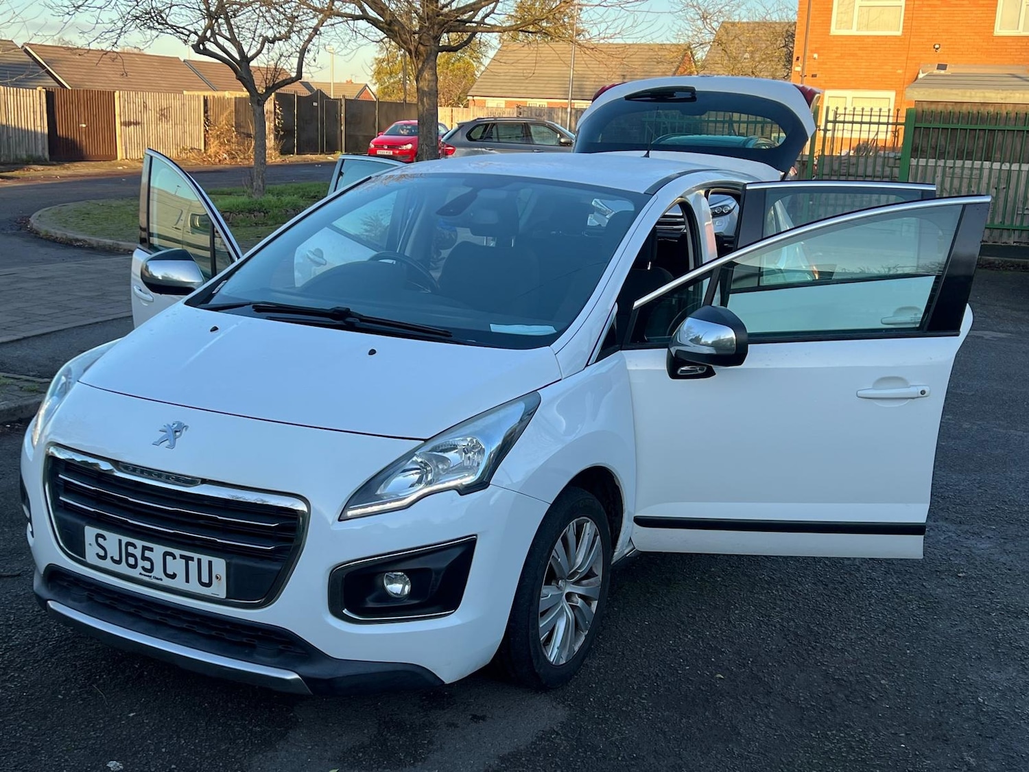 Used Peugeot 3008 2015 for sale - 76772310: Photo 39