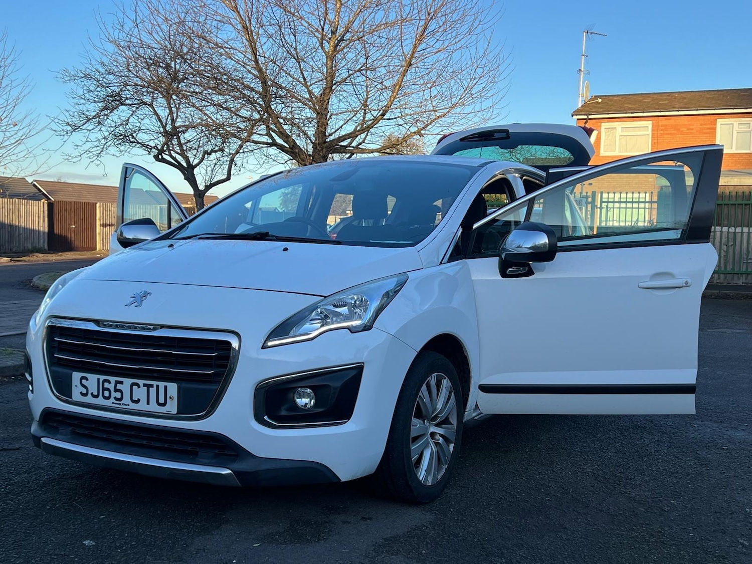 Used Peugeot 3008 2015 for sale - 76772310: Photo 40