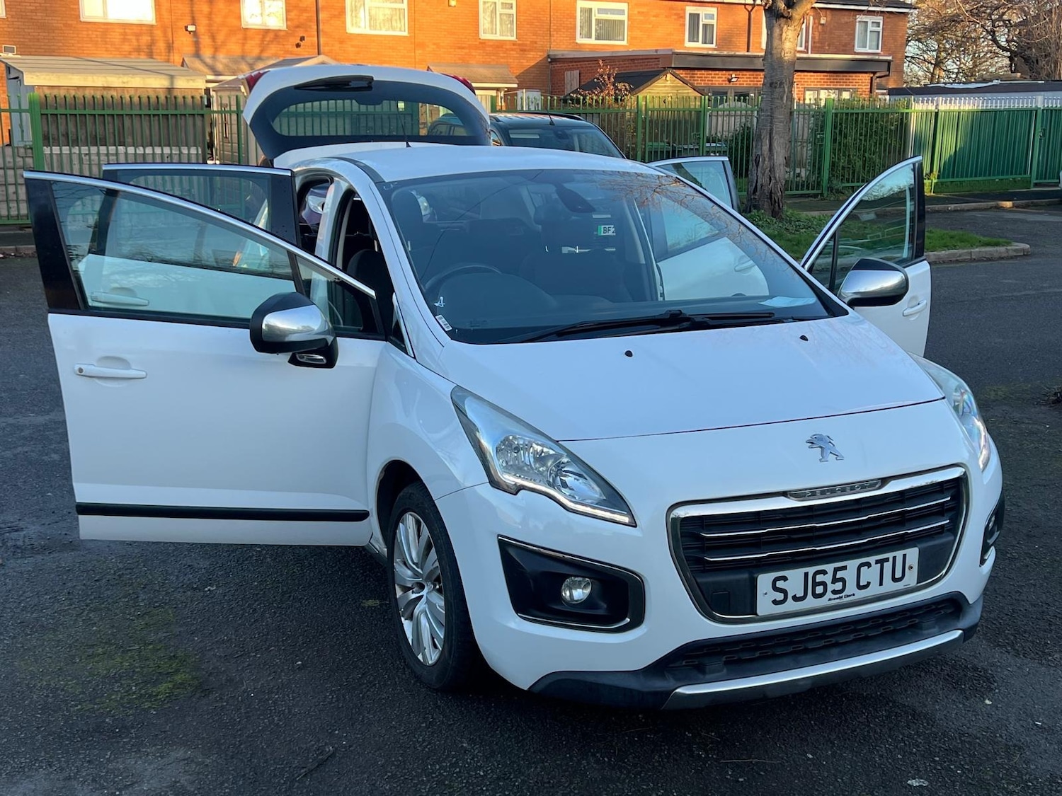 Used Peugeot 3008 2015 for sale - 76772310: Photo 43