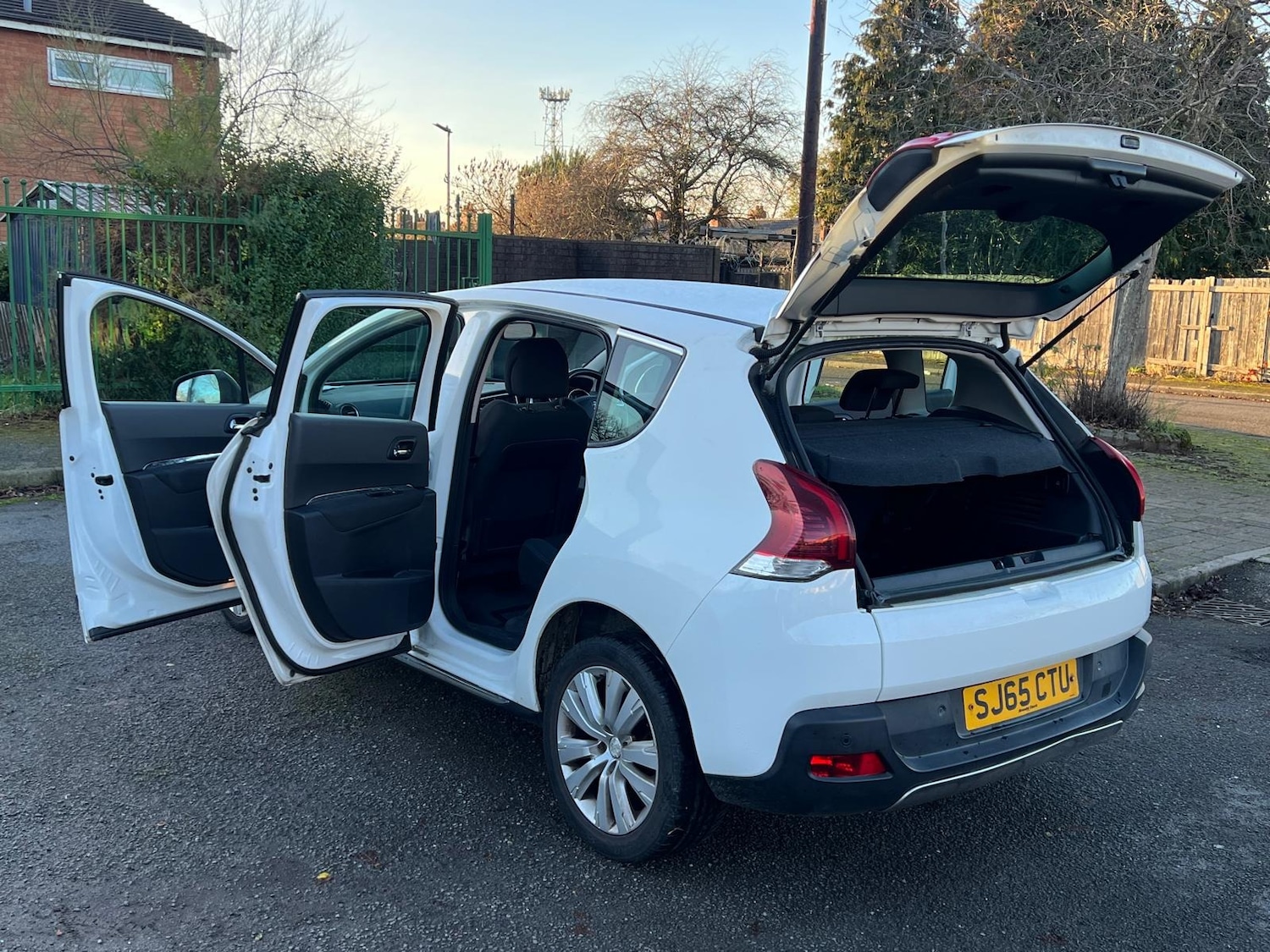 Used Peugeot 3008 2015 for sale - 76772310: Photo 45