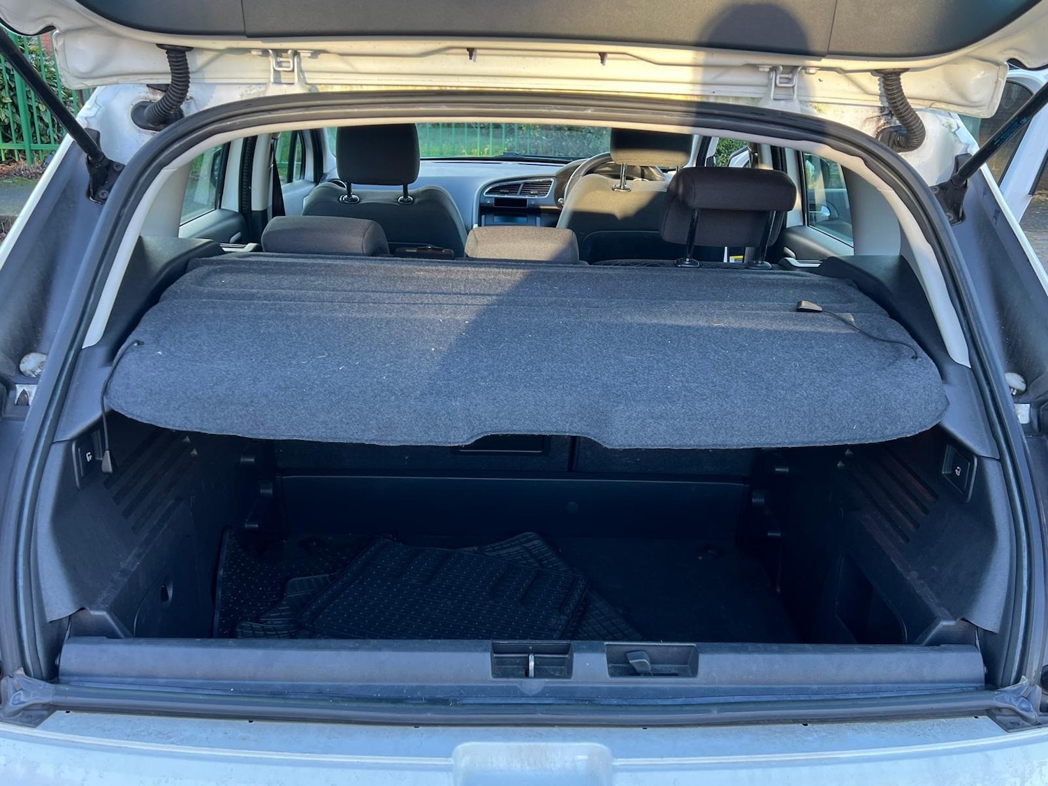 Used Peugeot 3008 2015 for sale - 76772310: Photo 6