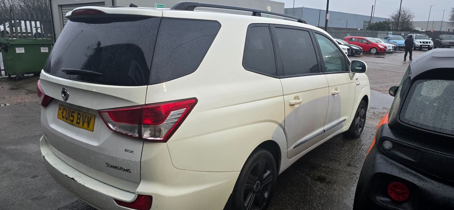 Used Ssangyong Turismo 2015 for sale - 77551524: Photo 15