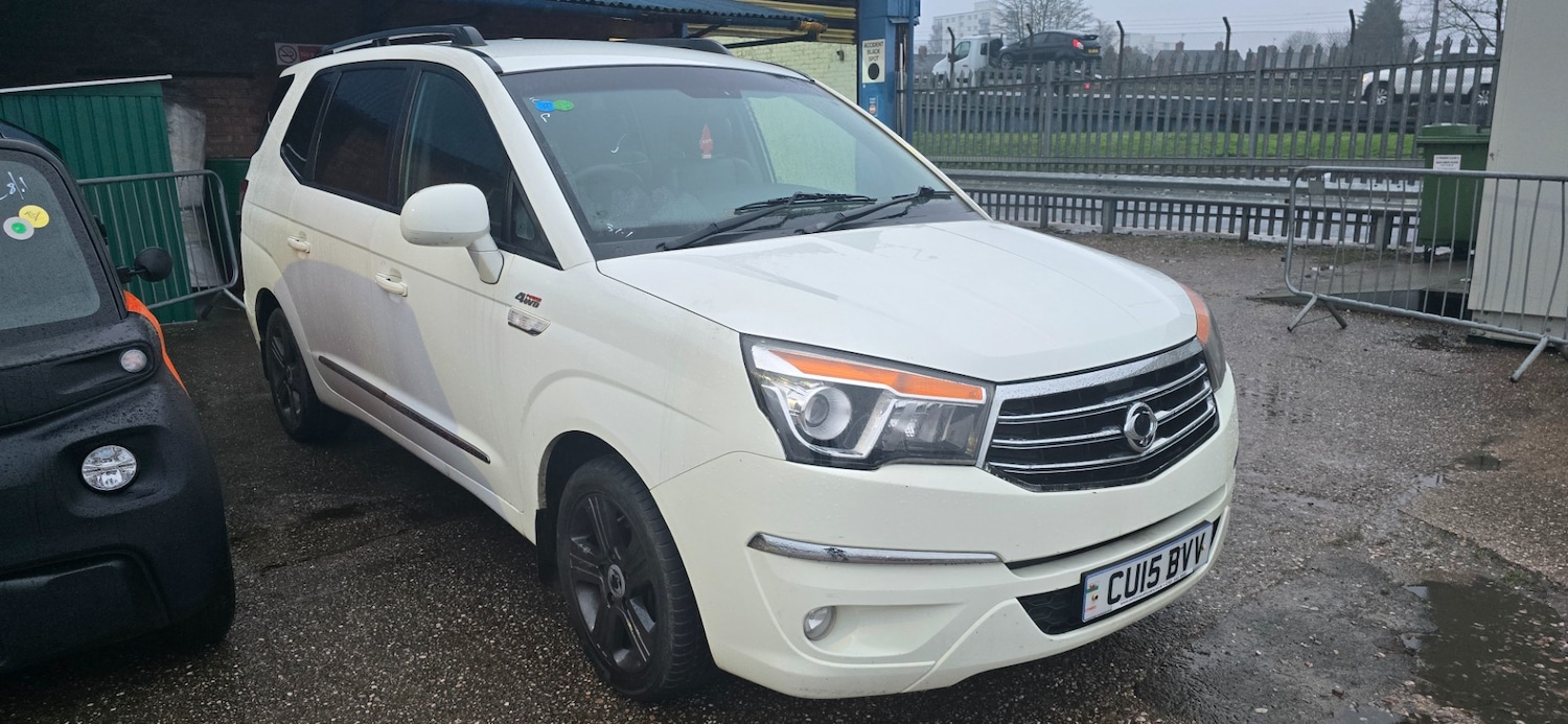 Used Ssangyong Turismo 2015 for sale - 77551524: Photo 2