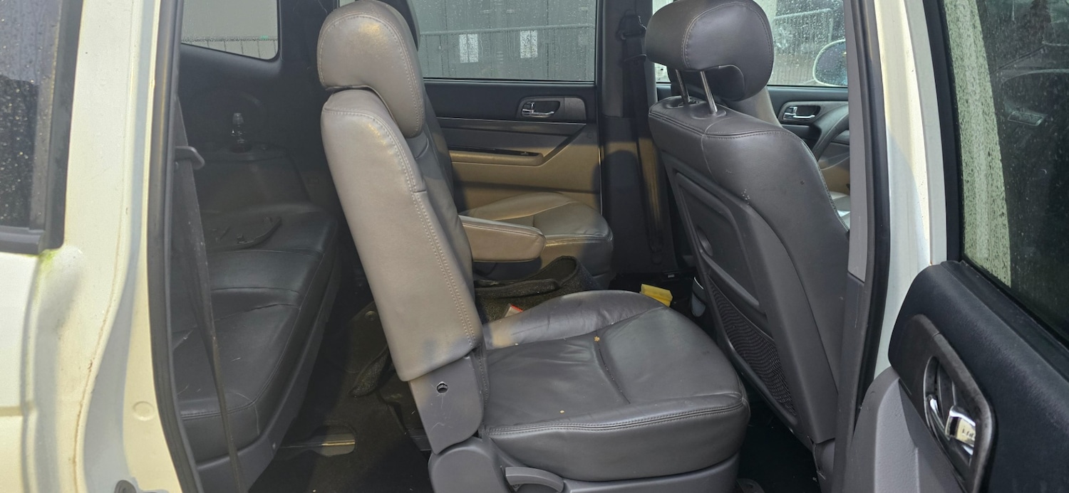 Used Ssangyong Turismo 2015 for sale - 77551524: Photo 20