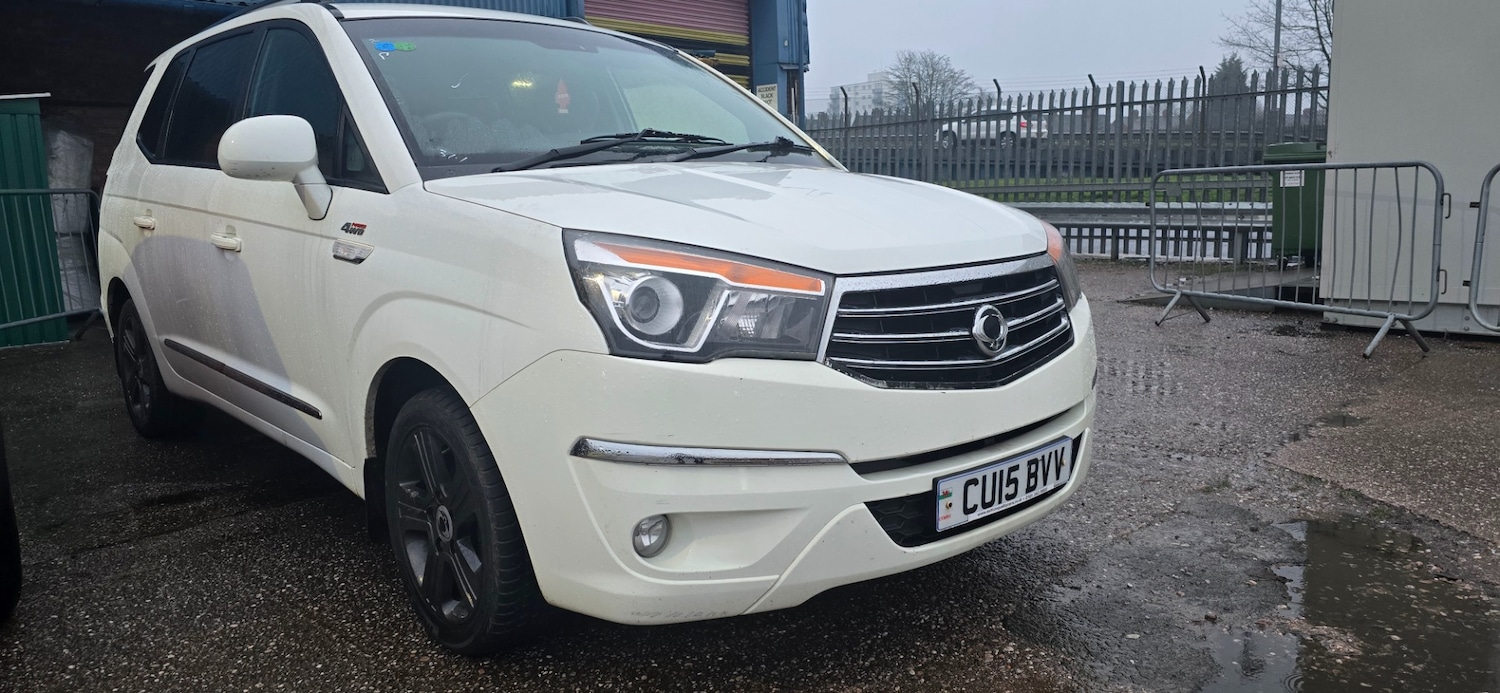 Used Ssangyong Turismo 2015 for sale - 77551524: Photo 3
