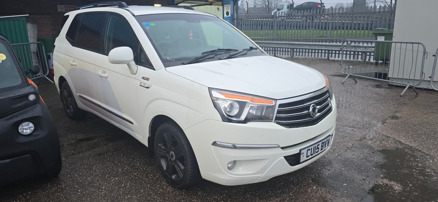 Used Ssangyong Turismo 2015 for sale - 77551524: Photo 4
