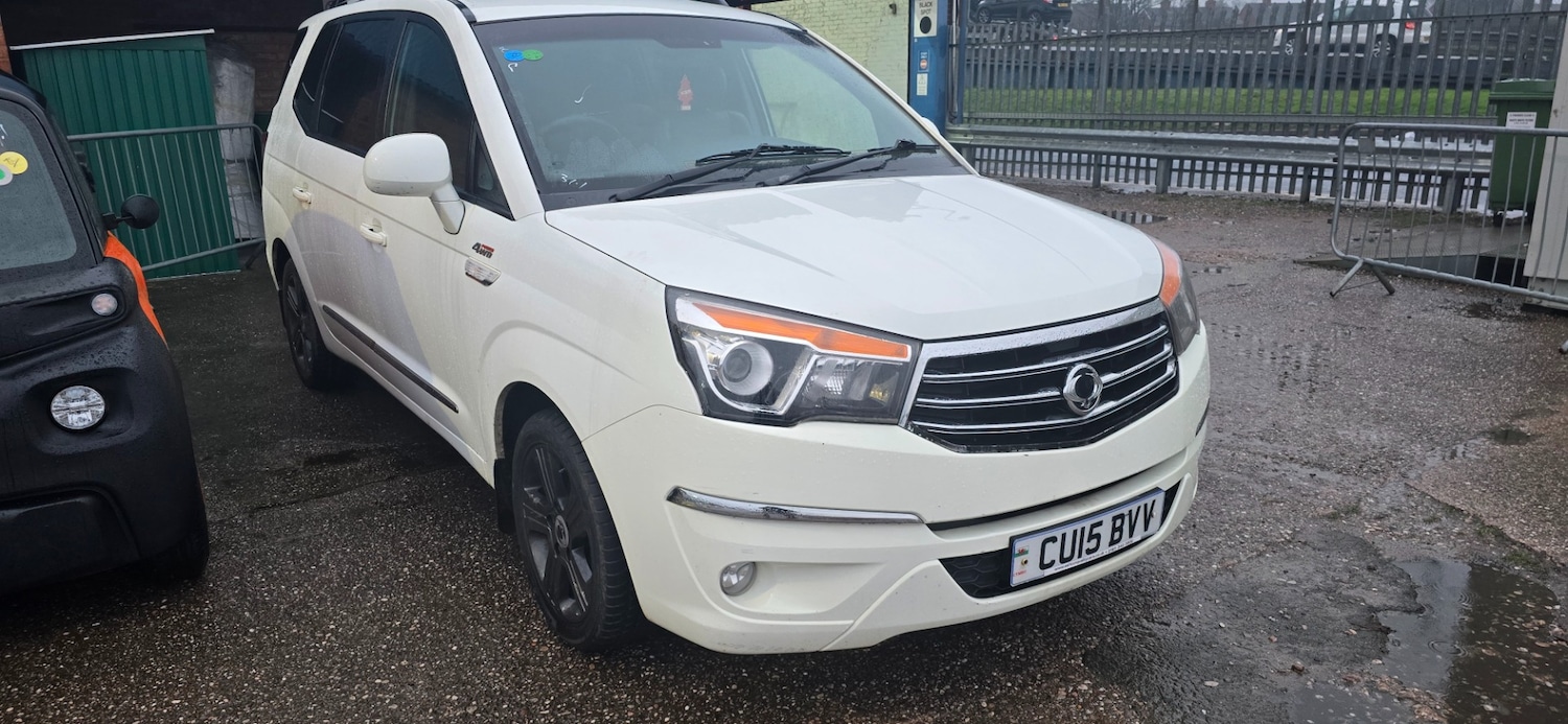 Used Ssangyong Turismo 2015 for sale - 77551524: Photo 5