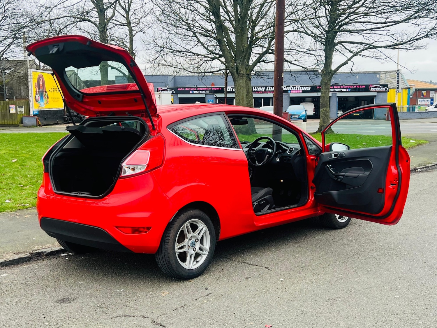 Used Ford Fiesta 2014 for sale - 77551525: Photo 25