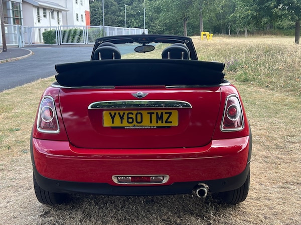 Used MINI Convertible 2011 for sale - 76168077: Photo 11