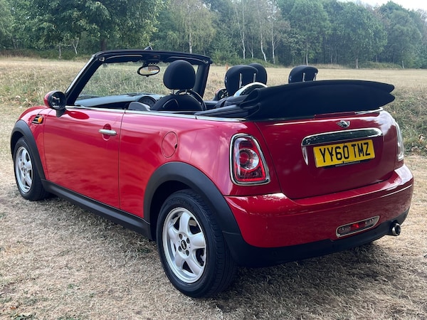 Used MINI Convertible 2011 for sale - 76168077: Photo 12