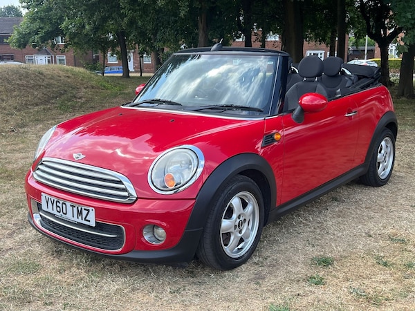 Used MINI Convertible 2011 for sale - 76168077: Photo 13