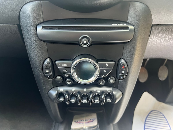 Used MINI Convertible 2011 for sale - 76168077: Photo 15