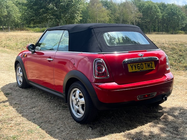 Used MINI Convertible 2011 for sale - 76168077: Photo 27