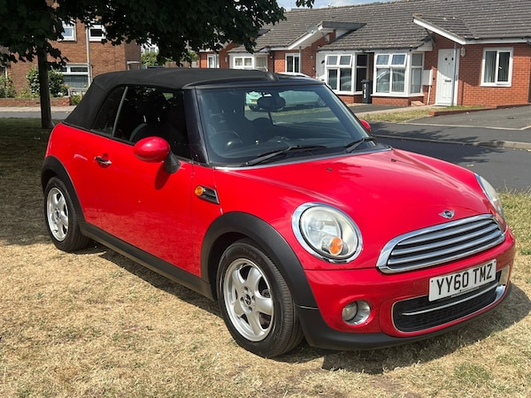 Used MINI Convertible 2011 for sale - 76168077: Photo 35