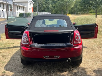Used MINI Convertible 2011 for sale - 76168077: Photo 3