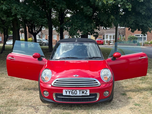 Used MINI Convertible 2011 for sale - 76168077: Photo 7
